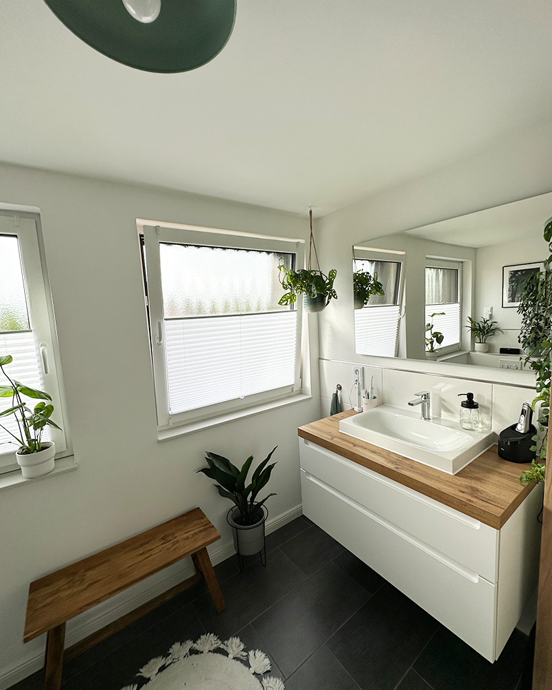 Modernes Badezimmer nach Kernsanierung durch Bauklempnerei Stöver – Rotdornweg, Tostedt